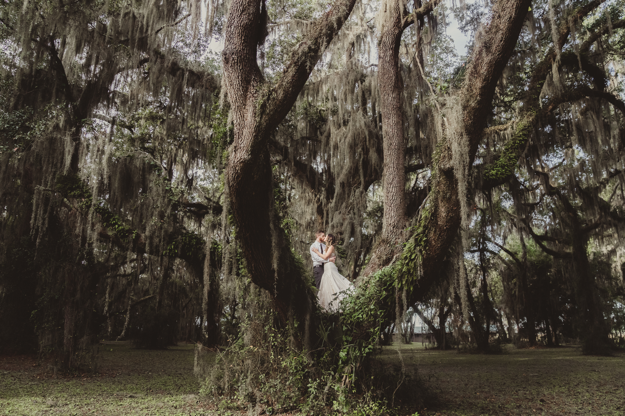 10 year anniversary photography session at Chem cell club in Fernandina beach Florida by The Living Lenz, Wedding photographer