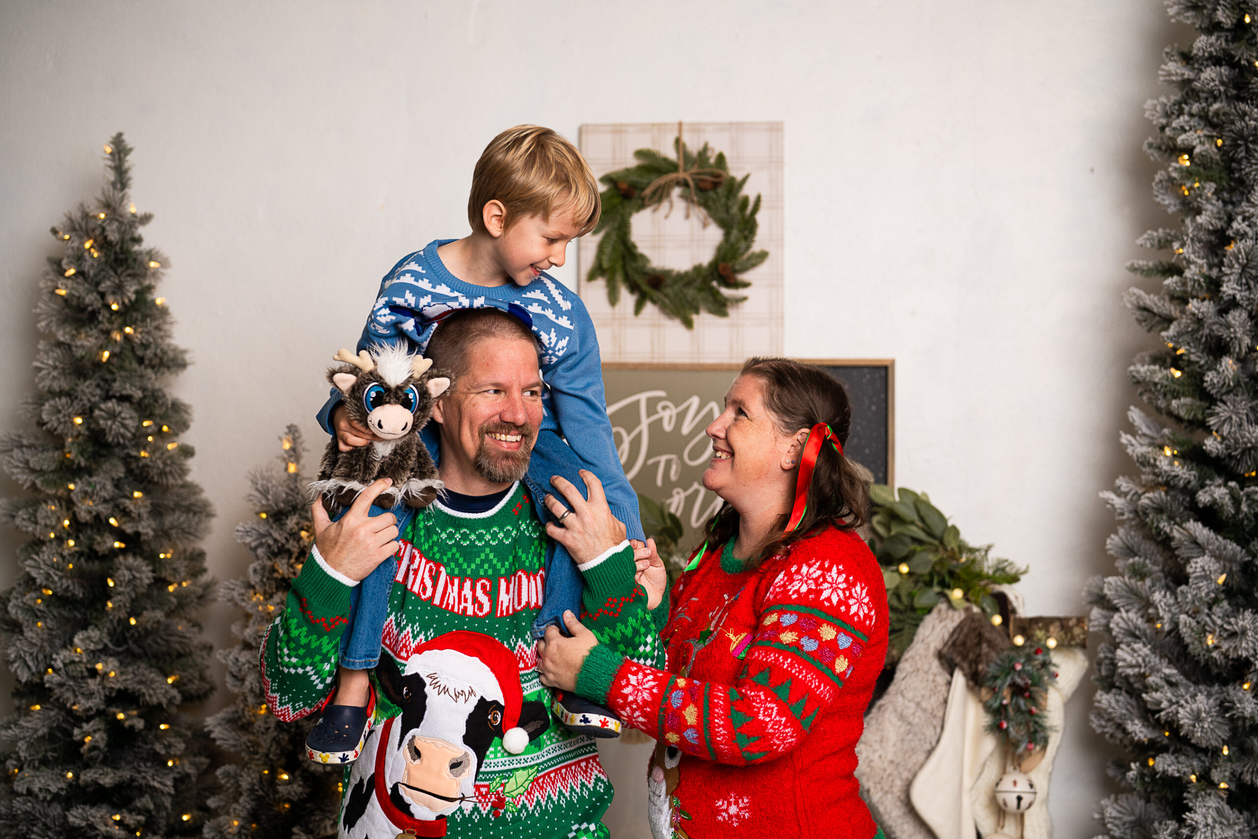 A Guide to Prevent Photography Burnout during the holiday family sessions